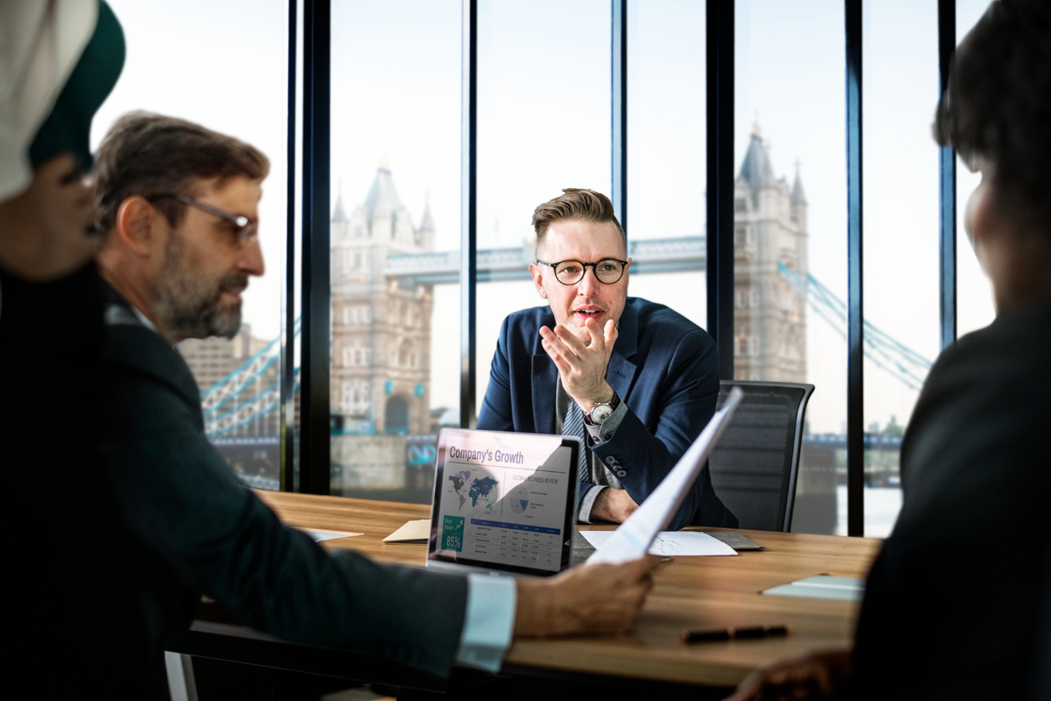 How UK Lawyers In Dubai Can Simplify Legal Matters